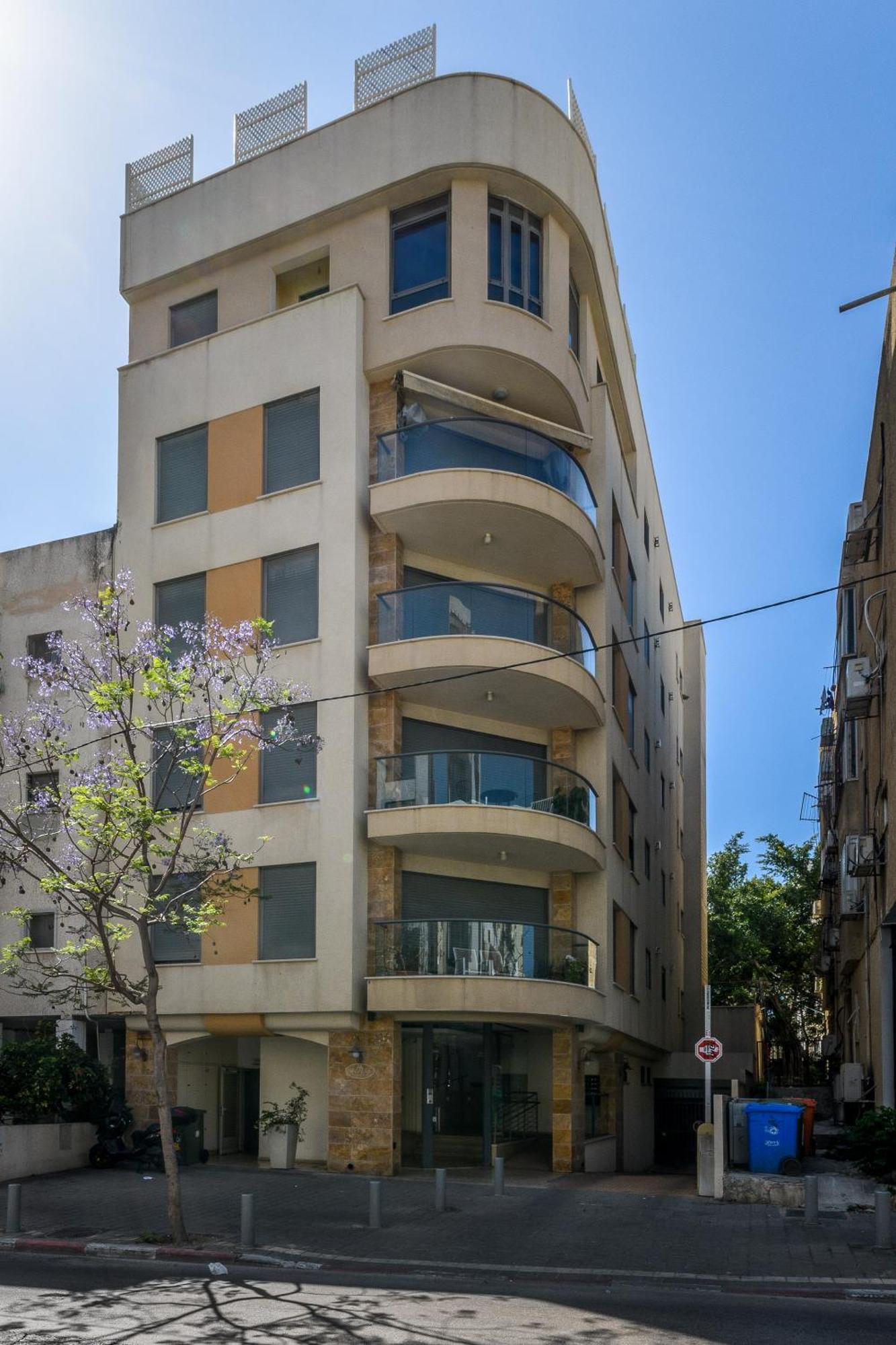 Апартаменты Modern & Sunny 1 Bdr W Balcony And Parking Тель-Авив Экстерьер фото