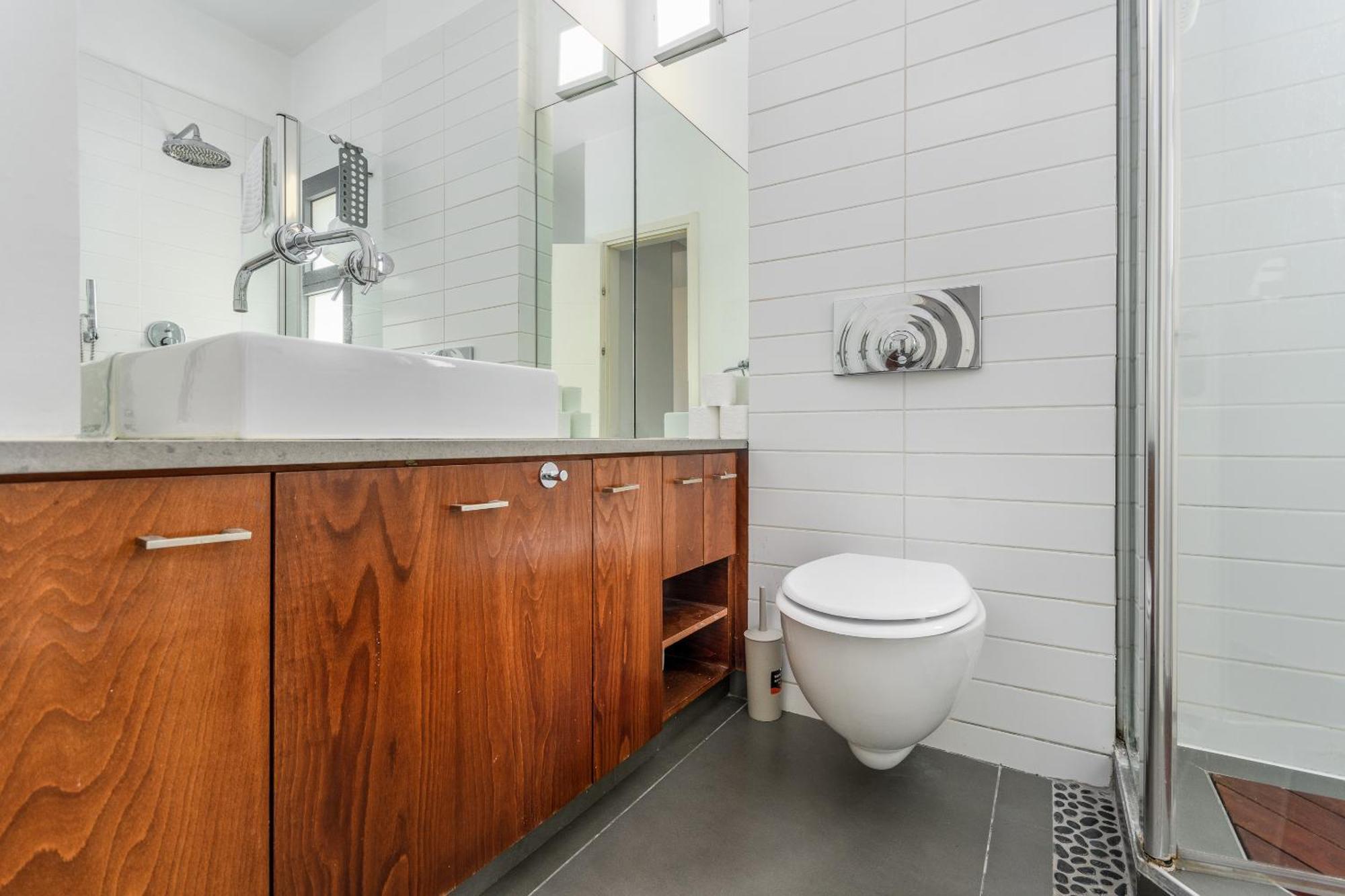 Апартаменты Modern & Sunny 1 Bdr W Balcony And Parking Тель-Авив Экстерьер фото